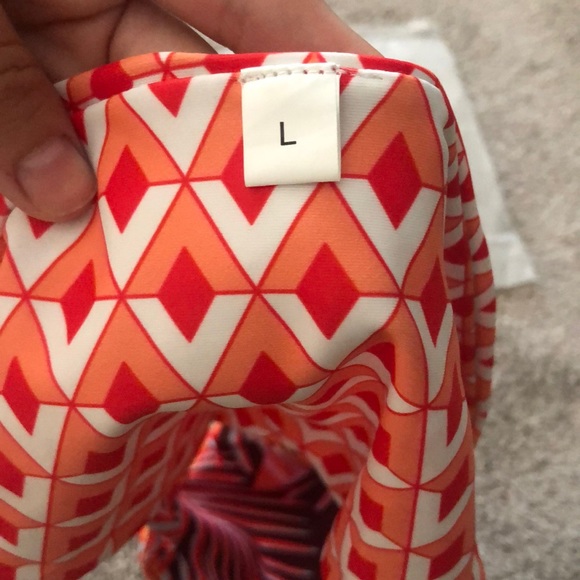 Bikini - Picture 4 of 7